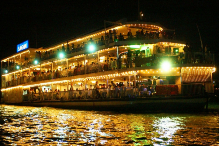 Small Group Ho Chi Minh City By Night With Traditional Dinner Cruise