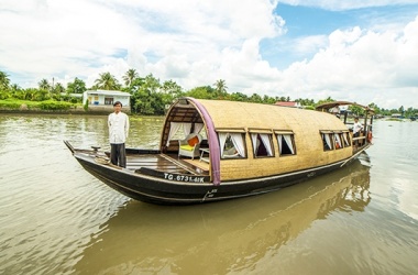 Song Xanh Sampan Cruise