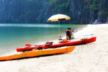 Beach-BBQ-Halong-bay-4_568