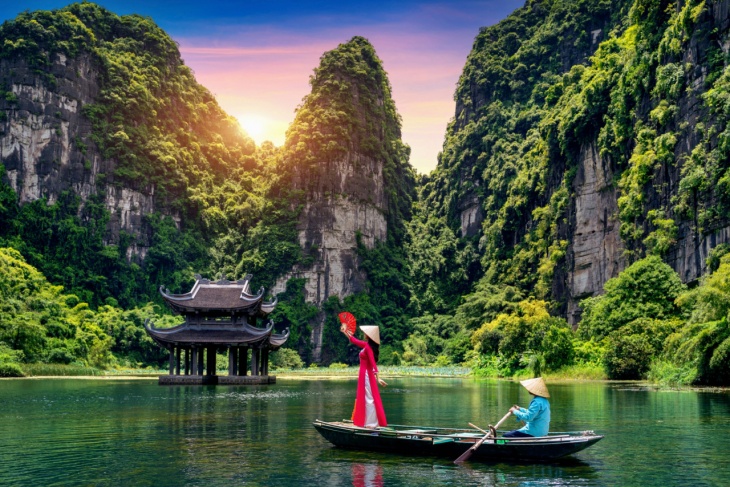 Vietnam’S Stunning Natural Beauty: Explore Hidden Gems