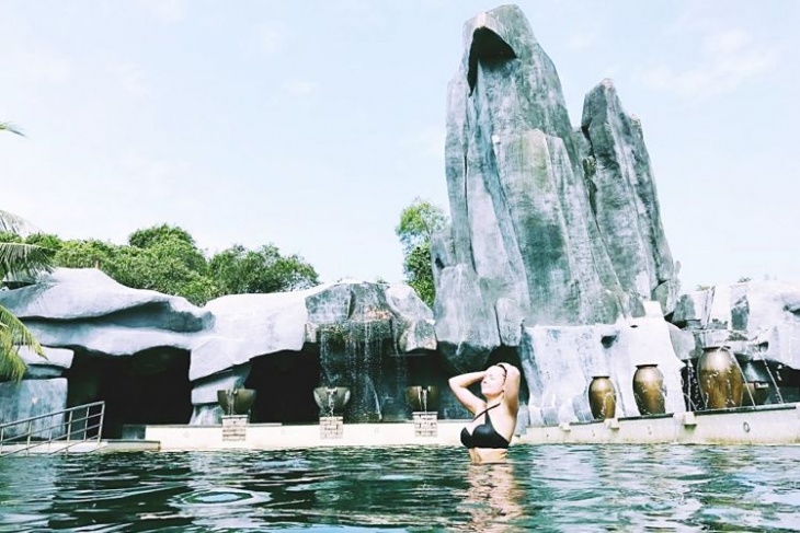 Ho Coc Beach And Binh Chau Hot Spring 2 Days Amazing Tour