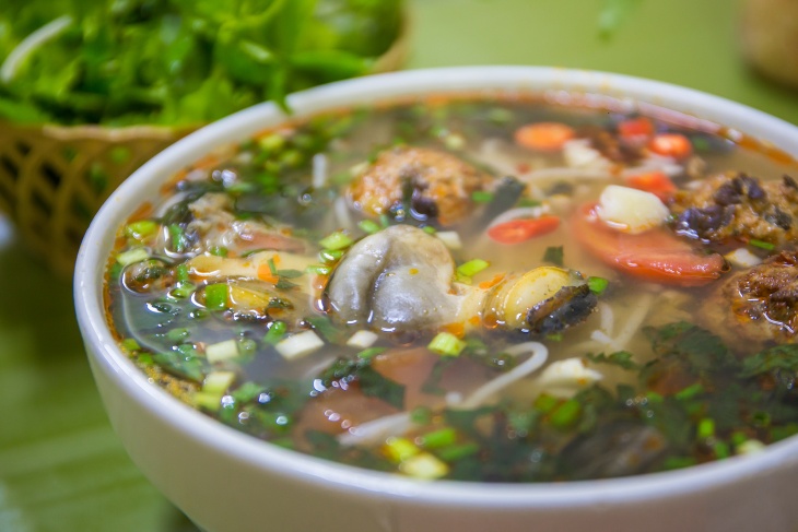 Ha Noi's Traditional Vermicelli Noodles Are Always Crowded