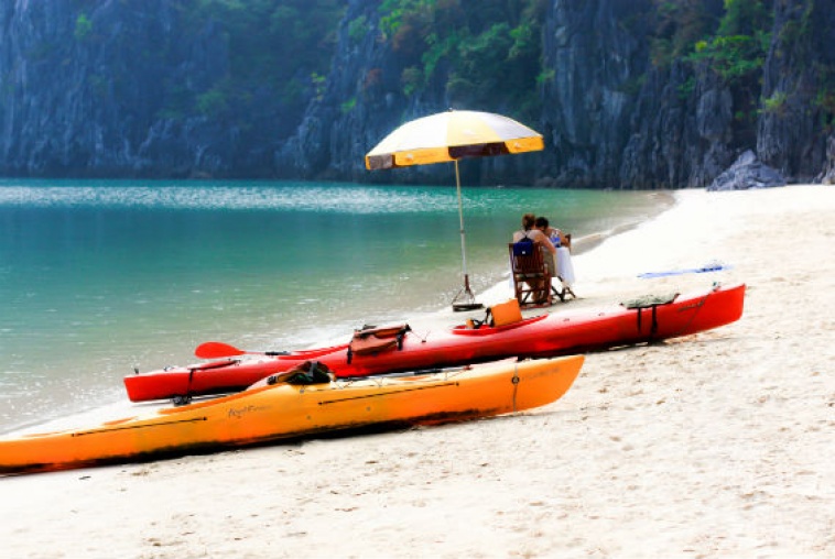 Beach-BBQ-Halong-bay-4_568