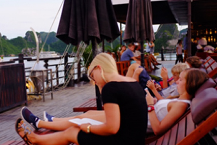 Pelican-cruise-sundeck